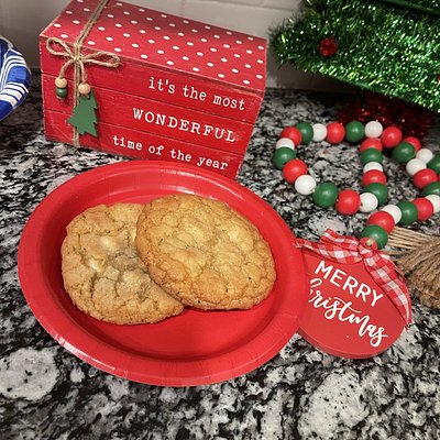 White Chocolate Macadamia - 1 Dozen