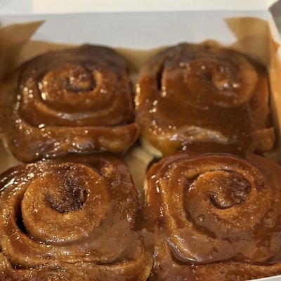 Caramel Rolls 4pk