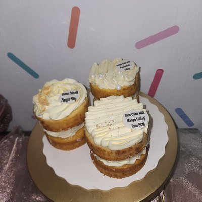 4in Cake (2  Layer Tasting) Pick 3 FLAVORS