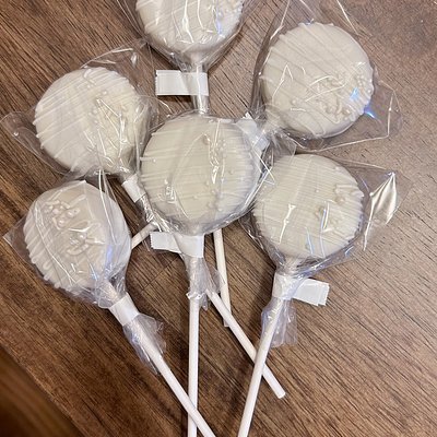 Round Cake Pucks With Drizzle & Sprinkles See Description 