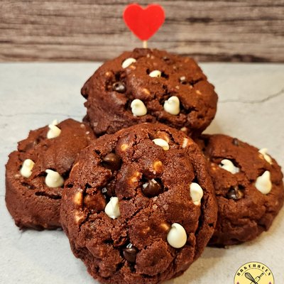 Red Velvet Cookie - Half A Dozen