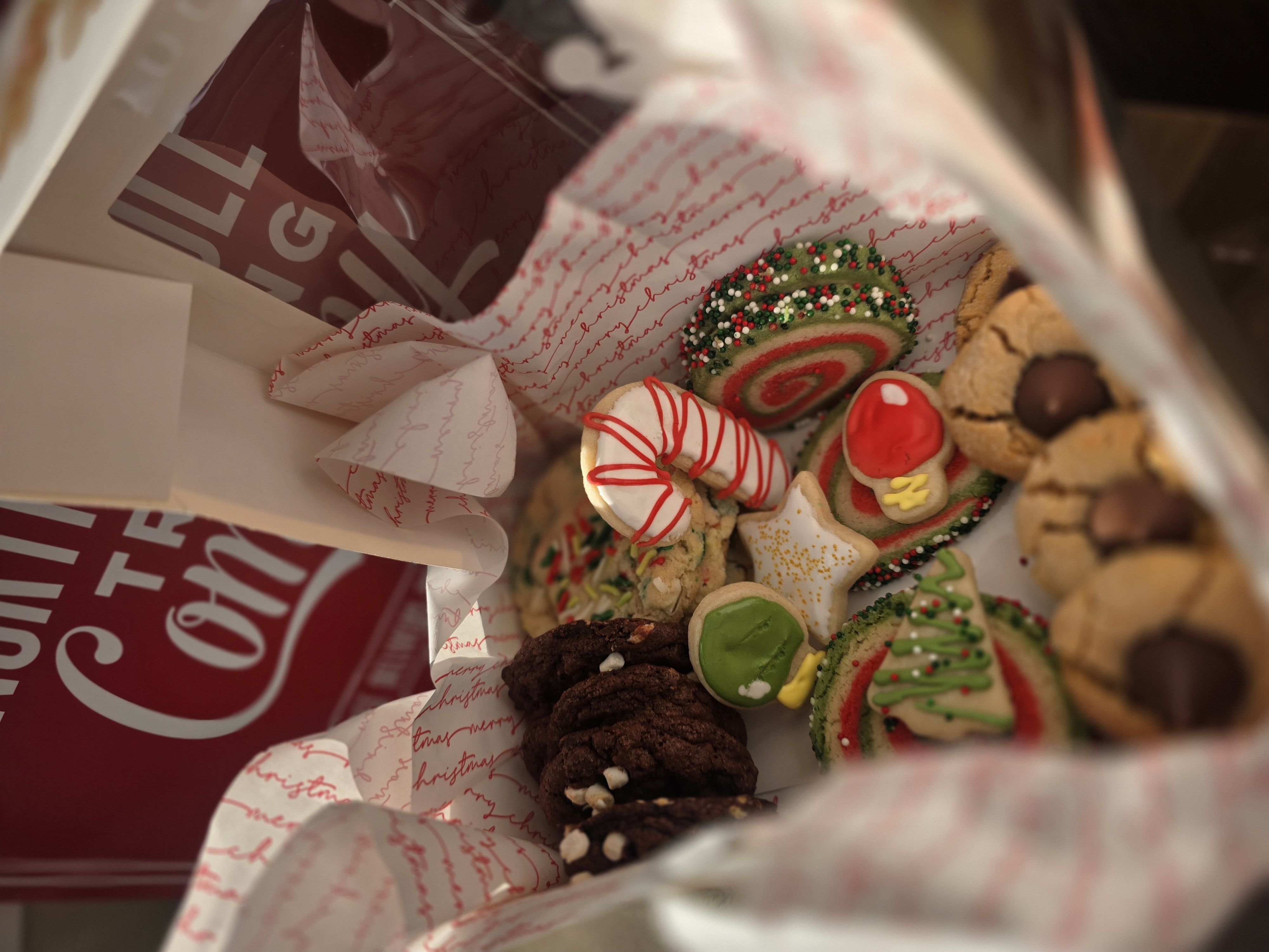 Assorted Holiday Box (24)