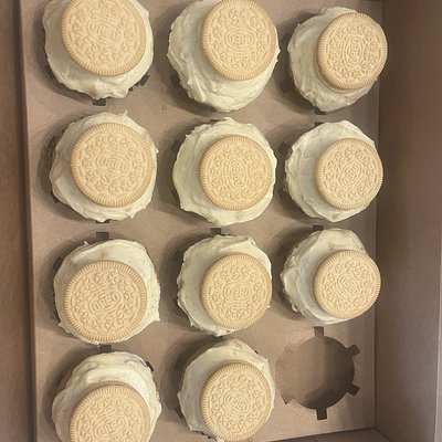 Vegan Golden Oreo Cupcakes