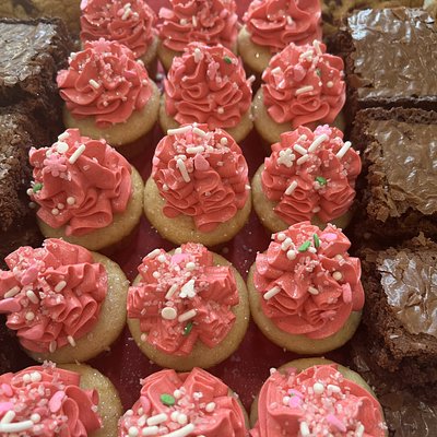 Custom Cupcakes