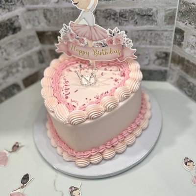 8” 3 Layer Heart Cake 