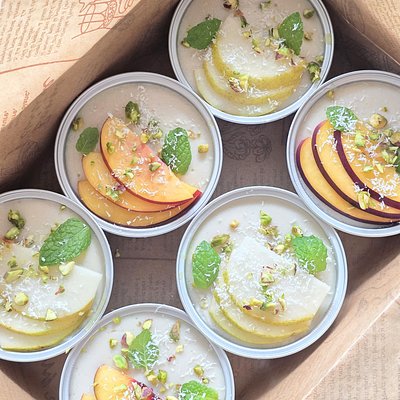 Silky Pudding with Vanilla Cream & Seasonal Fruit 6pc – Plant-Based, Gluten-Free, Naturally Sweet
