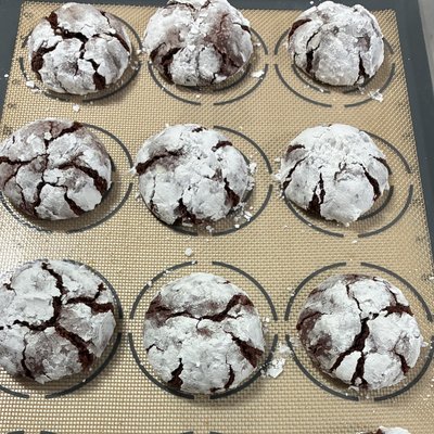 Chocolate Crinkle Cookies