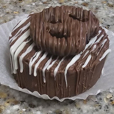 1.25 lb Caramel Pretzel