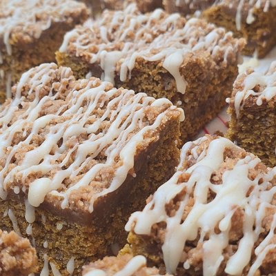 Sourdough Pumpkin Crumble Coffee Cake • GIANT Slice 🍂