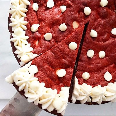 Red Velvet Cookie Cake