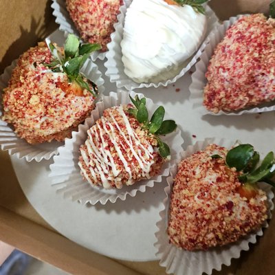 Stuffed Strawberries 