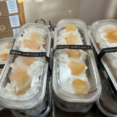 Peach Tres Leches Mini