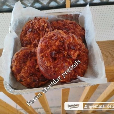 Bacon Cheddar pretzels
