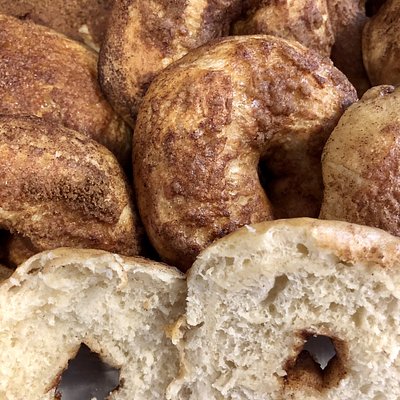 6 Pack of French Toast Bagels