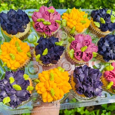 Floral Cupcakes 