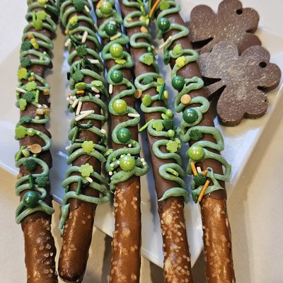 12 Chocolate Covered Pretzels 