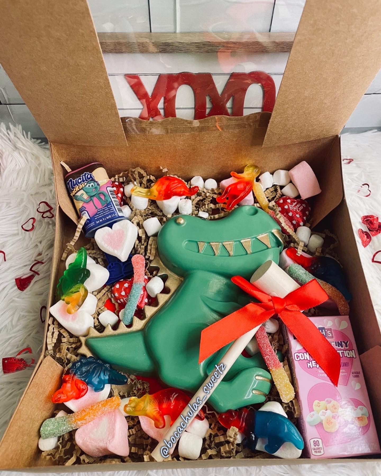 Children’s dinosaur box