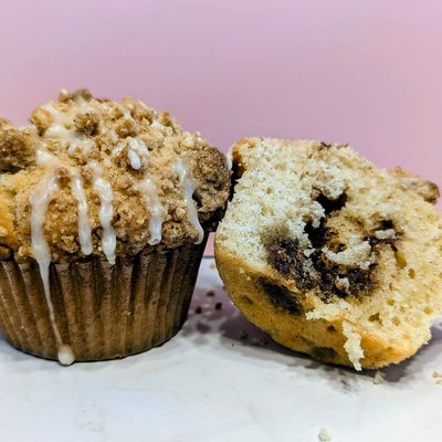 Cinnamon Streusel Muffins - Jumbo