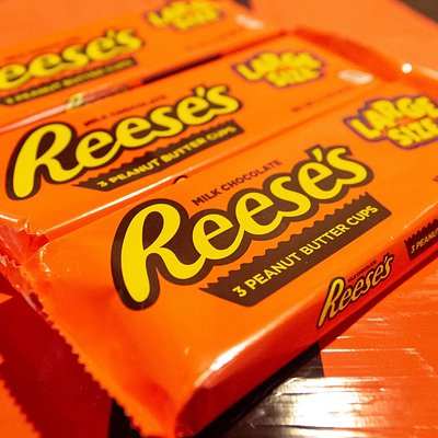 Reese’s Peanut Butter Cake Pops