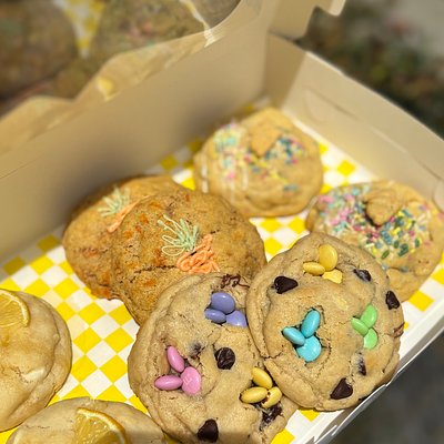 Easter Cookie Box Of 4 🐰🍋🥕🍪 
