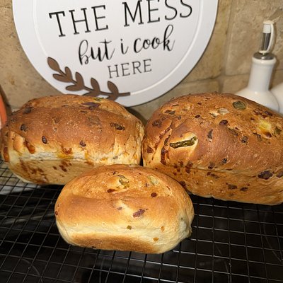 Jalapeño Cheddar Artisan Bread