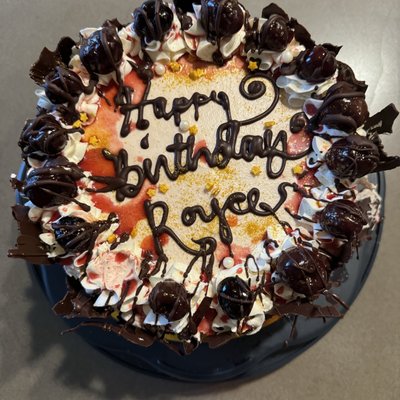 8”GF/DF BLACK FOREST CAKE (DELUXE)