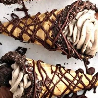 Oreo Cheesecake Waffle Cones