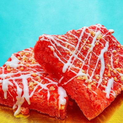 Strawberry Shortcake Blondies