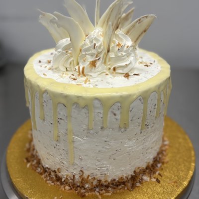 Toasted Coconut Cream Cake 