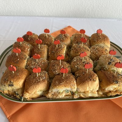 Cranberry Jalapeño Chicken Salad Sliders 🩷🌶️