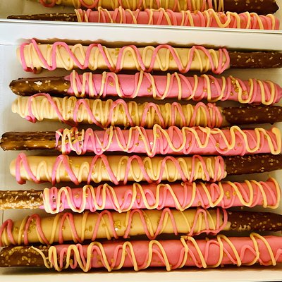 Dipped And Drizzled Pretzels  ONE DOZEN