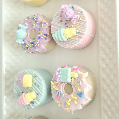 Dipped Oreos (1 Dozen)