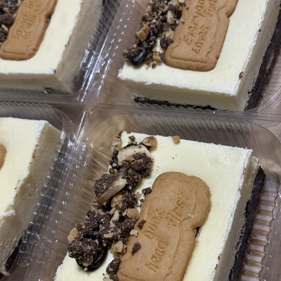 Queen Sized Elfwitch Cheesecake Brownies
