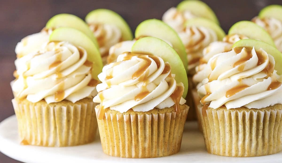 Caramel Apple Cupcakes 