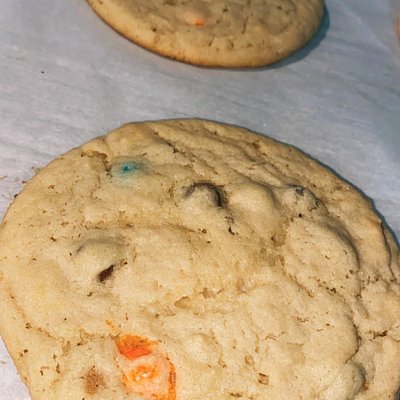 Pillow Cookie 6 Pack - M&M