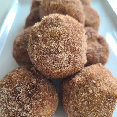 12 Pumpkin Spice Donut Bites