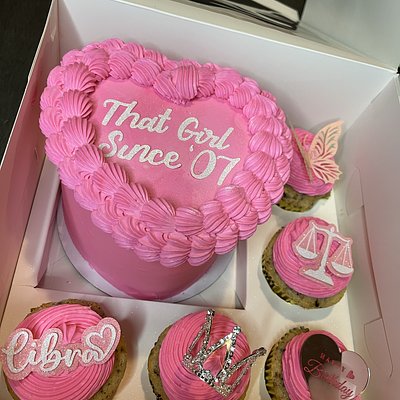 Cake & Cupcake Bento Box