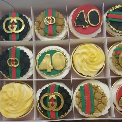 Custom Cupcakes 