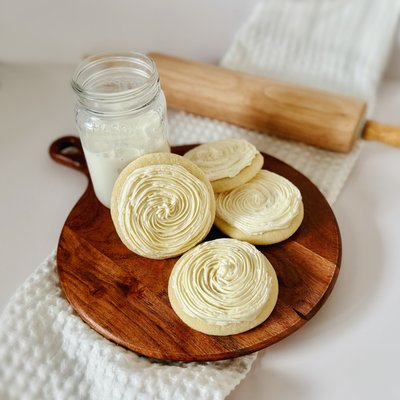 Vanilla Frosted Sugar Cookies