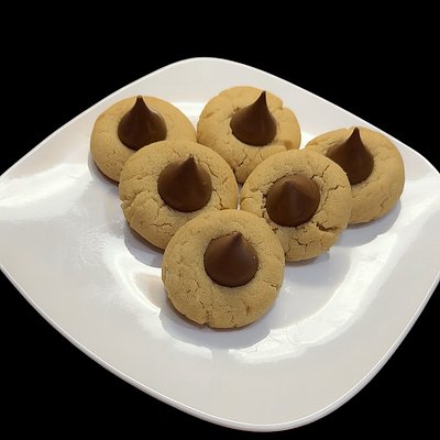 Peanut Butter Blossoms (12)