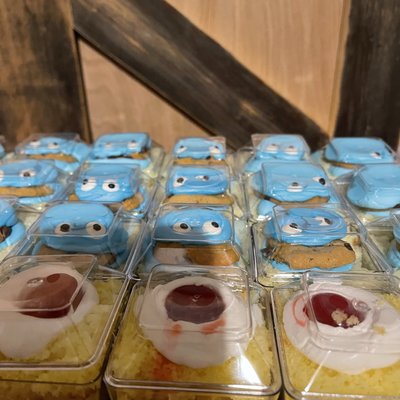 Cakes In A Cup