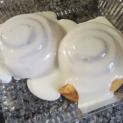 Cinnamon Rolls - Single