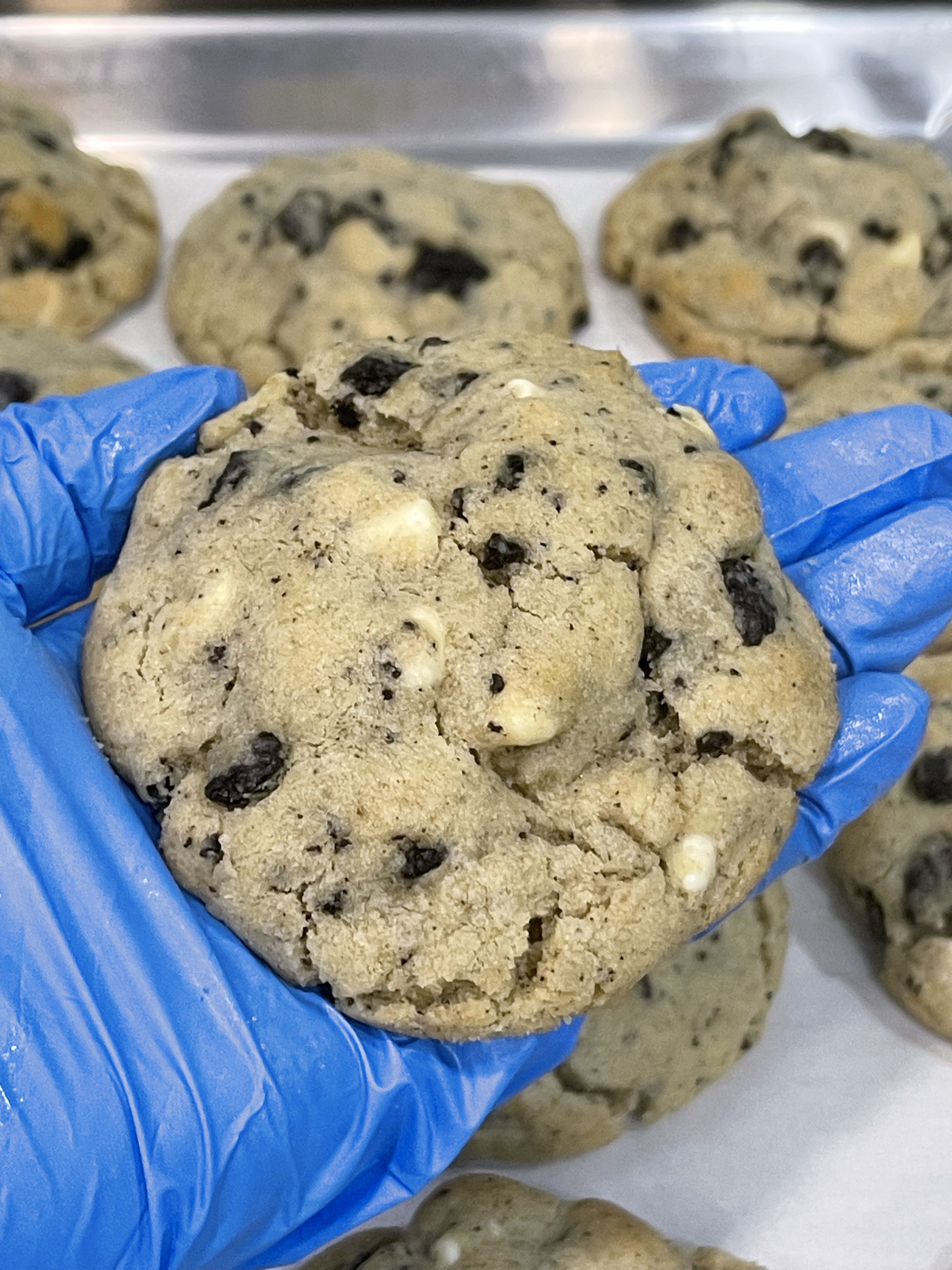 Cookies N Cream Cookies (1/2 Dozen)