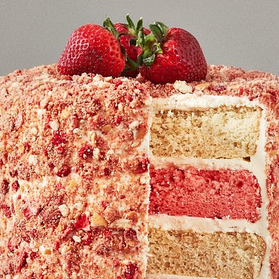 8" Strawberry Crunch Cake (3-Layered)