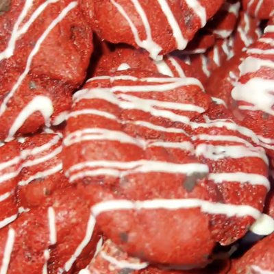 Red Velvet Oreo Cookies 