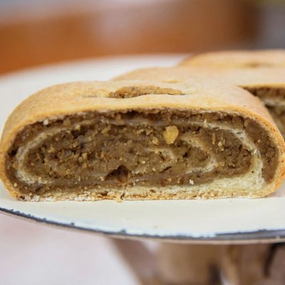 Classic Holiday Nut Roll