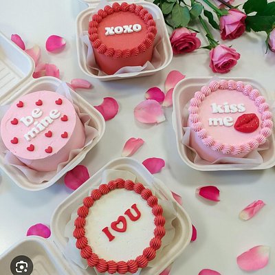 Valentine Single Layer Round Cake 