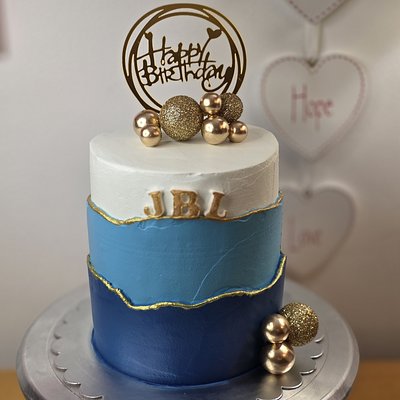 Custom Cake 8 Servings 