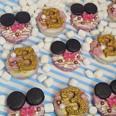 Large Dipped Treat Party Package