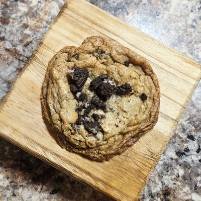 Cookies N Cream Cookies 1 Dozen